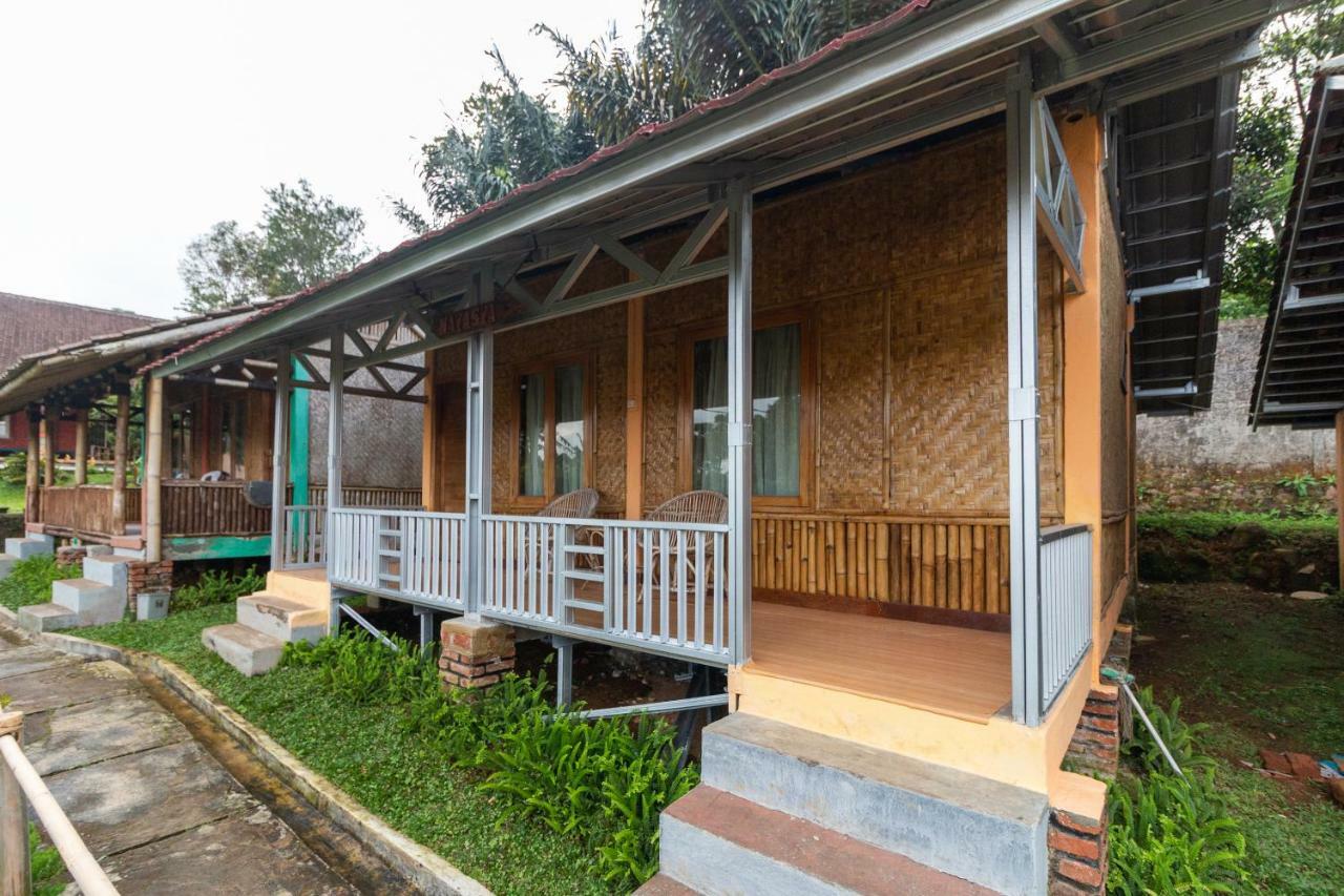 Reddoorz Plus At Grand Yustik Sukabumi Exterior photo